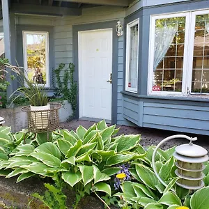 Bright Garden By Forest & Beach & Ubc Holiday home Vancouver