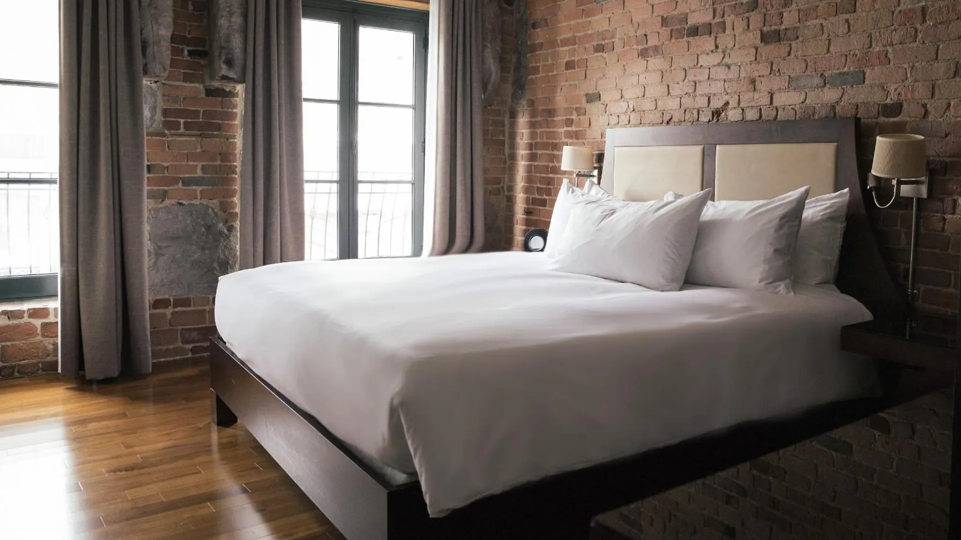 Hotel Nelligan Montreal